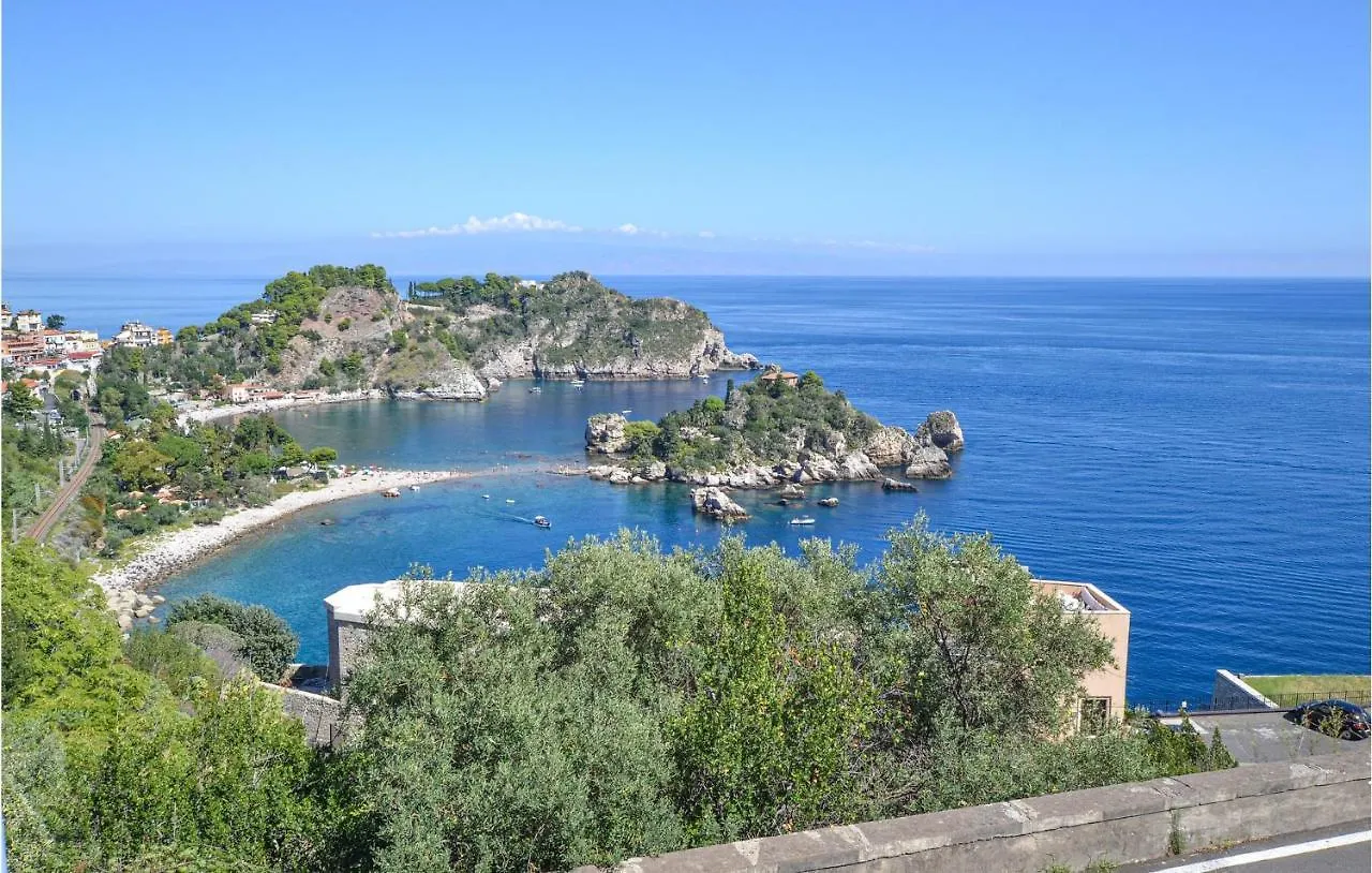 Gorgeous Home In Gaggi With Swimming Pool Casa vacanze